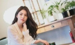 韩网爆料韩素希宋慧乔视频,韩网热议双女神同框瞬间