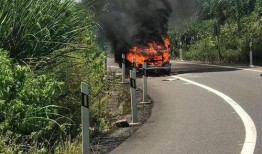 网友爆料高速路口视频播放,高速路口惊现视频播放，真相令人咋舌！